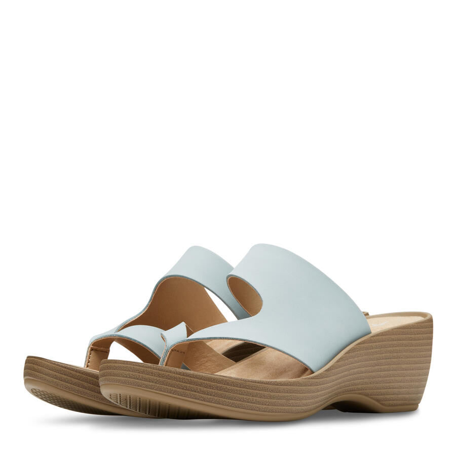 Women s Laurel Wedge Thong Sandal Light Blue Eastland