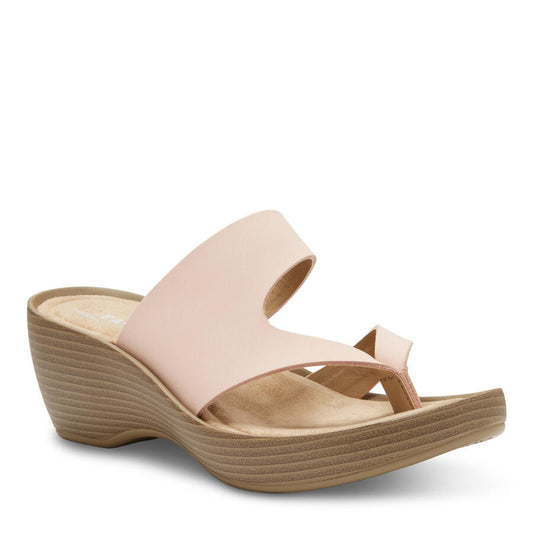 Women's Laurel Wedge Thong Sandal Peach